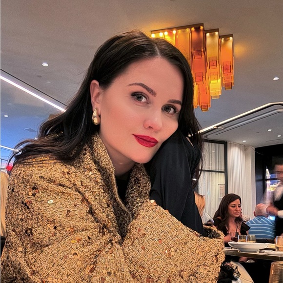 hollykupreeva